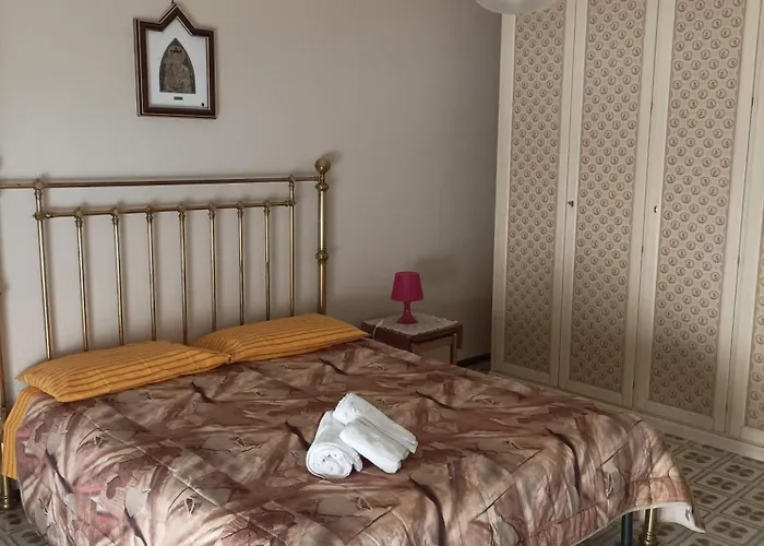 Pokoj s manželskou postelí velikosti king
